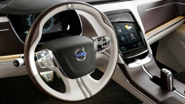 Volvo apresenta, também, a nova linha de motores quatro cilindros Volvo apresenta, também, a nova linha de motores quatro cilindros