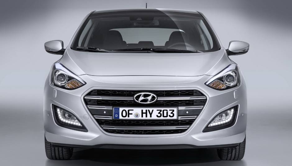 Mudan&ccedil;a na dianteira deixou o i30 com uma apar&ecirc;ncia ainda mais esportiva | <a href="https://quatrorodas.abril.com.br/noticias/fabricantes/hyundai-revela-facelift-i30-820005.shtml" rel="migration">Leia mais</a>
