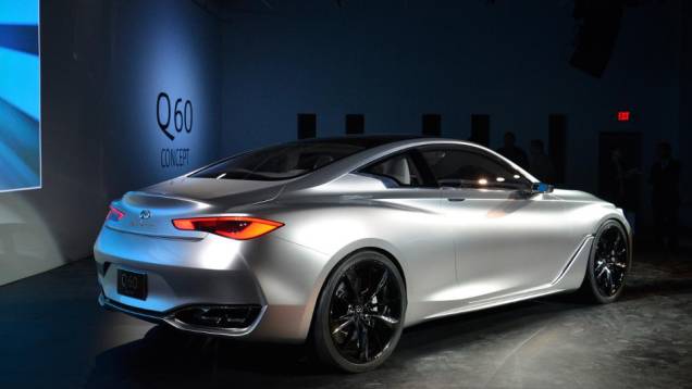Conceito mescla características do Q80, como o teto mais baixo, e do Q50 Eau Rouge, tubos de escape | <a href="https://quatrorodas.abril.com.br/noticias/saloes/detroit-2015/infiniti-revela-q60-concept-detroit-824520.shtml" rel="migration">Leia mais</a> Conceito mescla características do Q80, como o teto mais baixo, e do Q50 Eau Rouge, tubos de escape | <a href="https://quatrorodas.abril.com.br/noticias/saloes/detroit-2015/infiniti-revela-q60-concept-detroit-824520.shtml" rel="migration">Leia mais</a>