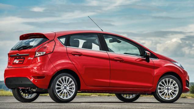 Compactos: Ford New Fiesta 1.6 16V Flex - 8,7 km/l etanol - 12,7 km/l gasolina | <a href="https://quatrorodas.abril.com.br/noticias/mercado/inmetro-divulga-ranking-2015-programa-etiquetagem-veicular-827512.shtml" rel="migration">Leia mais</a> Compactos: Ford New Fiesta 1.6 16V Flex - 8,7 km/l etanol - 12,7 km/l gasolina | <a href="https://quatrorodas.abril.com.br/noticias/mercado/inmetro-divulga-ranking-2015-programa-etiquetagem-veicular-827512.shtml" rel="migration">Leia mais</a>