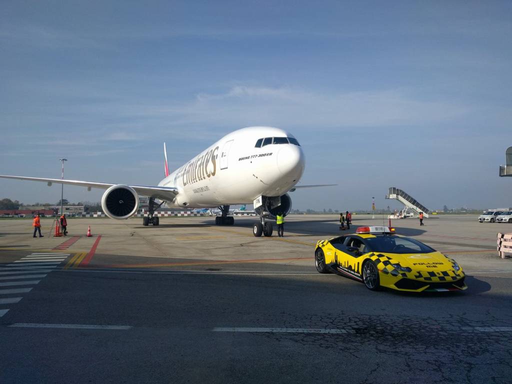 Lambo Huracán no aeroporto 2 Lambo Huracán no aeroporto 2