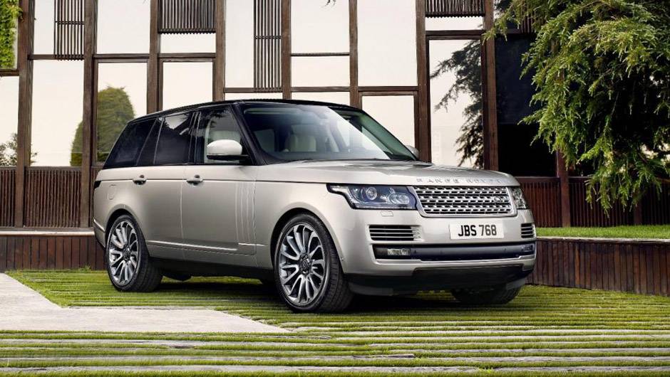 Novo Ranger Rover ficou at&eacute; 442 kg mais leve em fun&ccedil;&atilde;o do alum&iacute;nio utilizado na carroceria, que substituiu o a&ccedil;o | <a href="https://quatrorodas.abril.com.br/noticias/mercado/land-rover-ranger-rover-custara-r-229-000-r-u-700829.shtml" target="_blank" rel="migration">Leia</a>