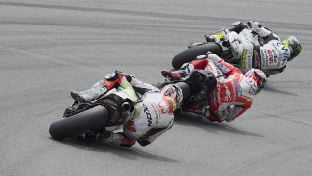 Confira as melhores imagens da MotoGP em Sachsenring! | <a href="https://quatrorodas.abril.com.br/moto/noticias/motogp-marquez-vence-sachsenring-886580.shtml" rel="migration">Leia mais</a> Confira as melhores imagens da MotoGP em Sachsenring! | <a href="https://quatrorodas.abril.com.br/moto/noticias/motogp-marquez-vence-sachsenring-886580.shtml" rel="migration">Leia mais</a>