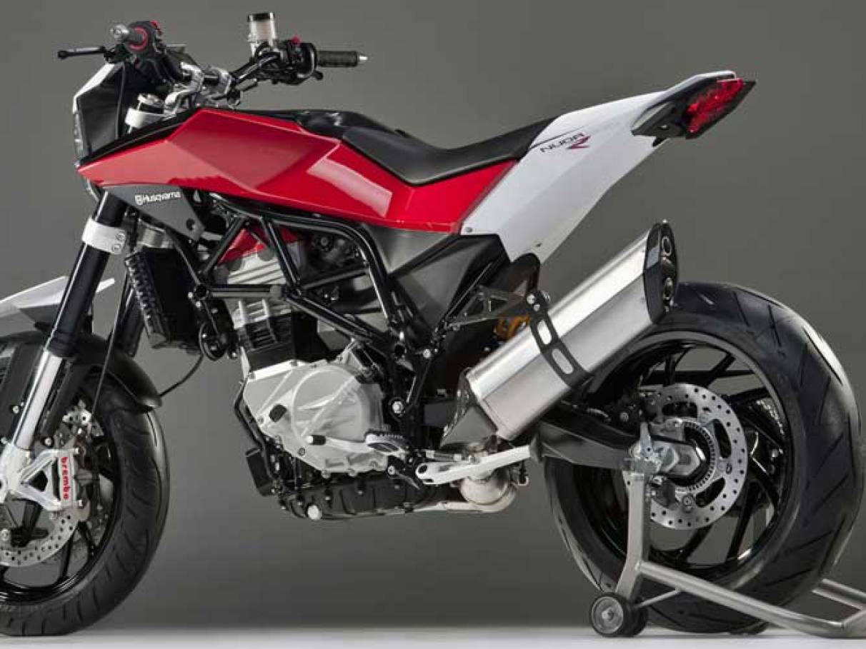 Nuda 900 | Quatro Rodas