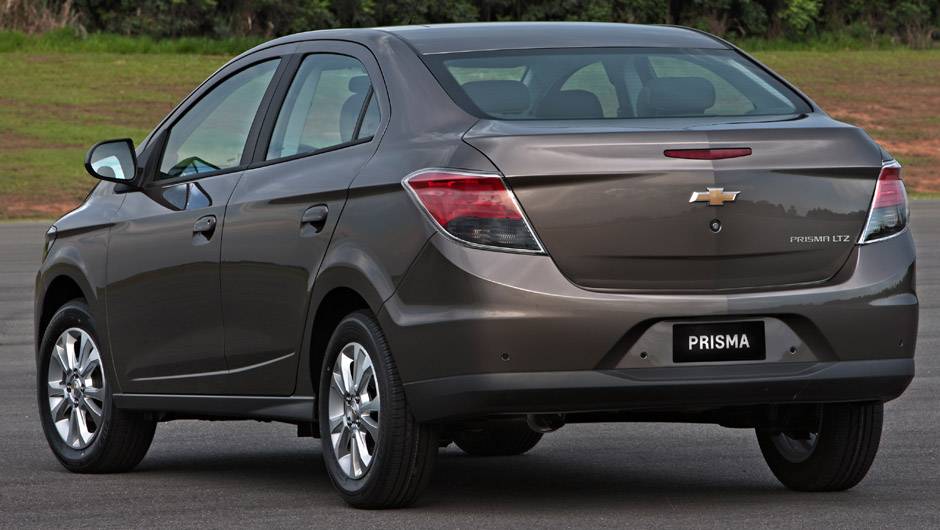 Sed&atilde; foi desenvolvido em conjunto com o hatch &Ocirc;nix | <a href="https://quatrorodas.abril.com.br/carros/lancamentos/novo-chevrolet-prisma-custa-partir-r-xx-xxx-733233.shtml" rel="migration">Leia mais</a>
