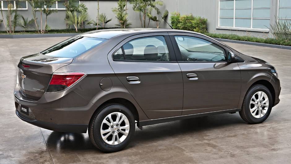 Novidade ser&aacute; oferecida nas vers&otilde;es LT e LTZ | <a href="https://quatrorodas.abril.com.br/carros/lancamentos/novo-chevrolet-prisma-custa-partir-r-xx-xxx-733233.shtml" rel="migration">Leia mais</a>