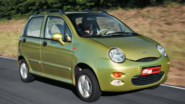 Cabine alta confere ao hatch certo estilo de minivan Cabine alta confere ao hatch certo estilo de minivan