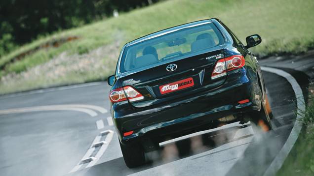 Lanterna traseira tem um quê de VW da década passada Lanterna traseira tem um quê de VW da década passada