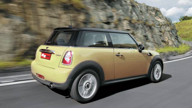 A direção do Mini é um pouco mais direta que a do A1 A direção do Mini é um pouco mais direta que a do A1