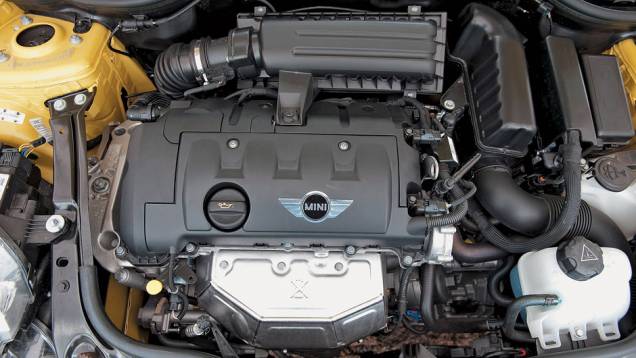 Motor 1.6 gera 122 cv de potência Motor 1.6 gera 122 cv de potência