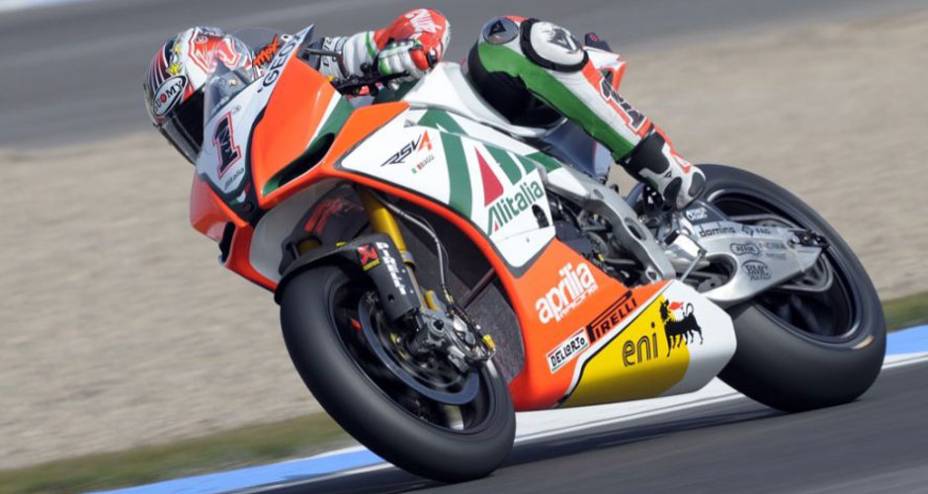 Max Biaggi, da Aprilia Alitalia Racing Team