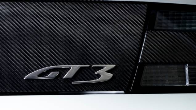 Carro de competição para uso no dia a dia, com entregas prometidas para o fim de 2015 | <a href="https://quatrorodas.abril.com.br/noticias/saloes/genebra-2015/aston-martin-apresenta-vantage-gt3-rua-837641.shtml" rel="migration">Leia mais</a> Carro de competição para uso no dia a dia, com entregas prometidas para o fim de 2015 | <a href="https://quatrorodas.abril.com.br/noticias/saloes/genebra-2015/aston-martin-apresenta-vantage-gt3-rua-837641.shtml" rel="migration">Leia mais</a>