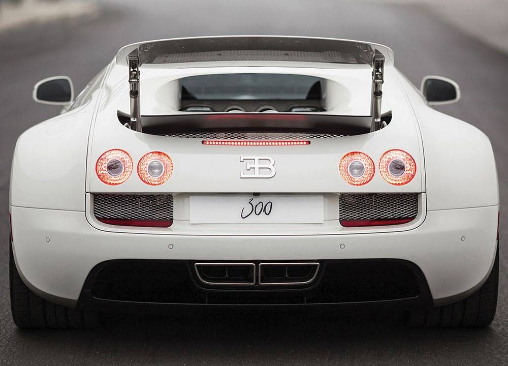 Bugatti Veyron Super Sport traseira