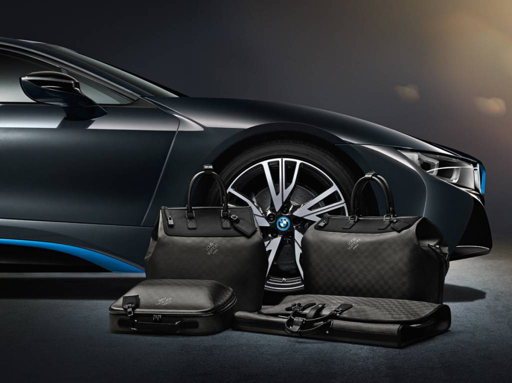 BMW i8 com malas personalizadas da Louis Vuitton