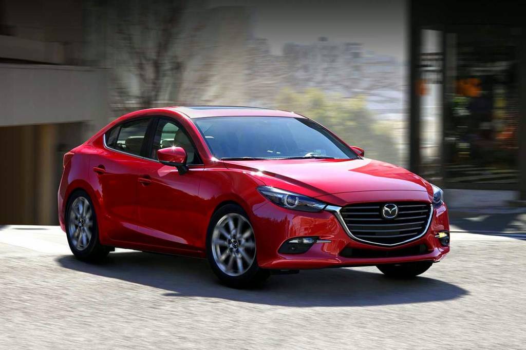 Próxima geração do Mazda3 pode estrear o novo motor com taxa de compressão de 18 :1