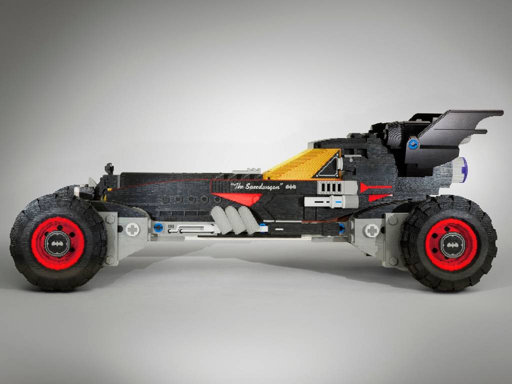 Batmóvel de Lego The Lego Batman Movie de perfil