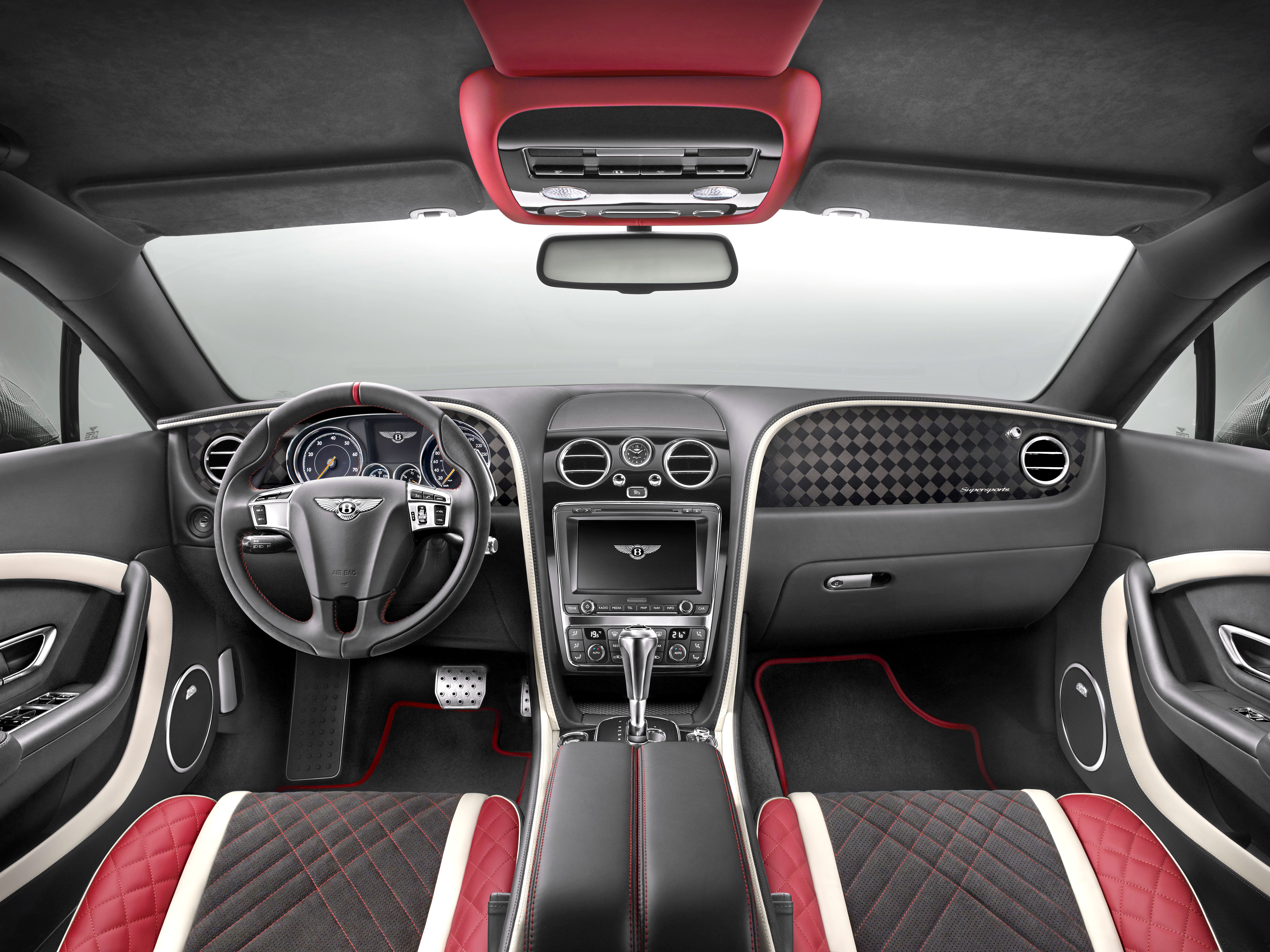 bentley-continental-supersports-2 Interior tem couro de três cores e alcantara nas portas