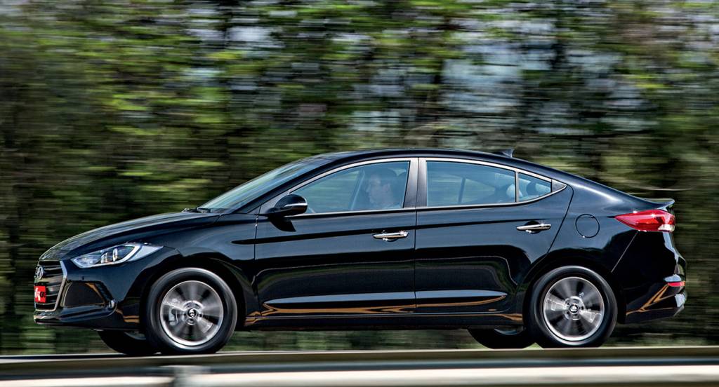 Hyundai Elantra Estrutura ficou mais rígida