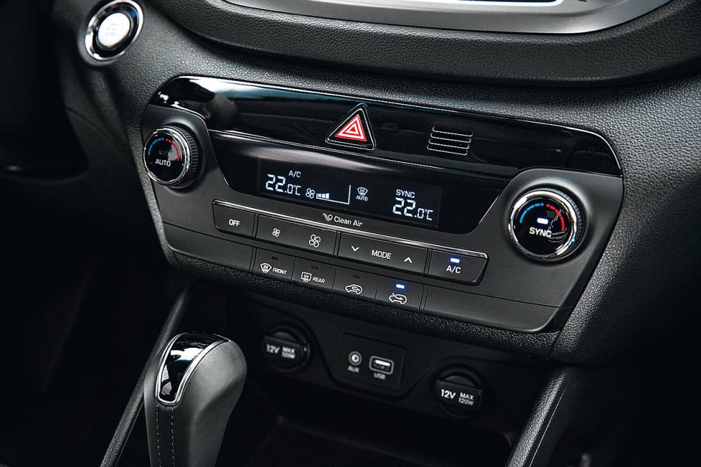 Hyundai New Tucson Ar-condicionado é digital com duas zonas em todas as versões
