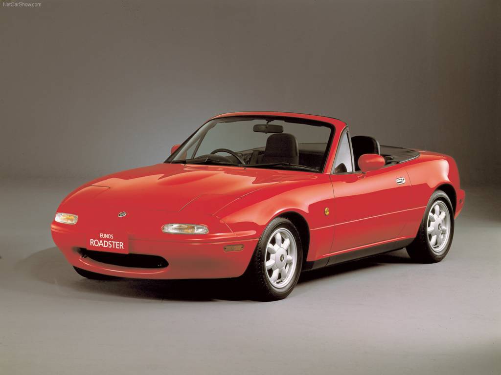 O clássico roadster MX-5 (ou Miata, se preferir) é um dos ícones da Mazda