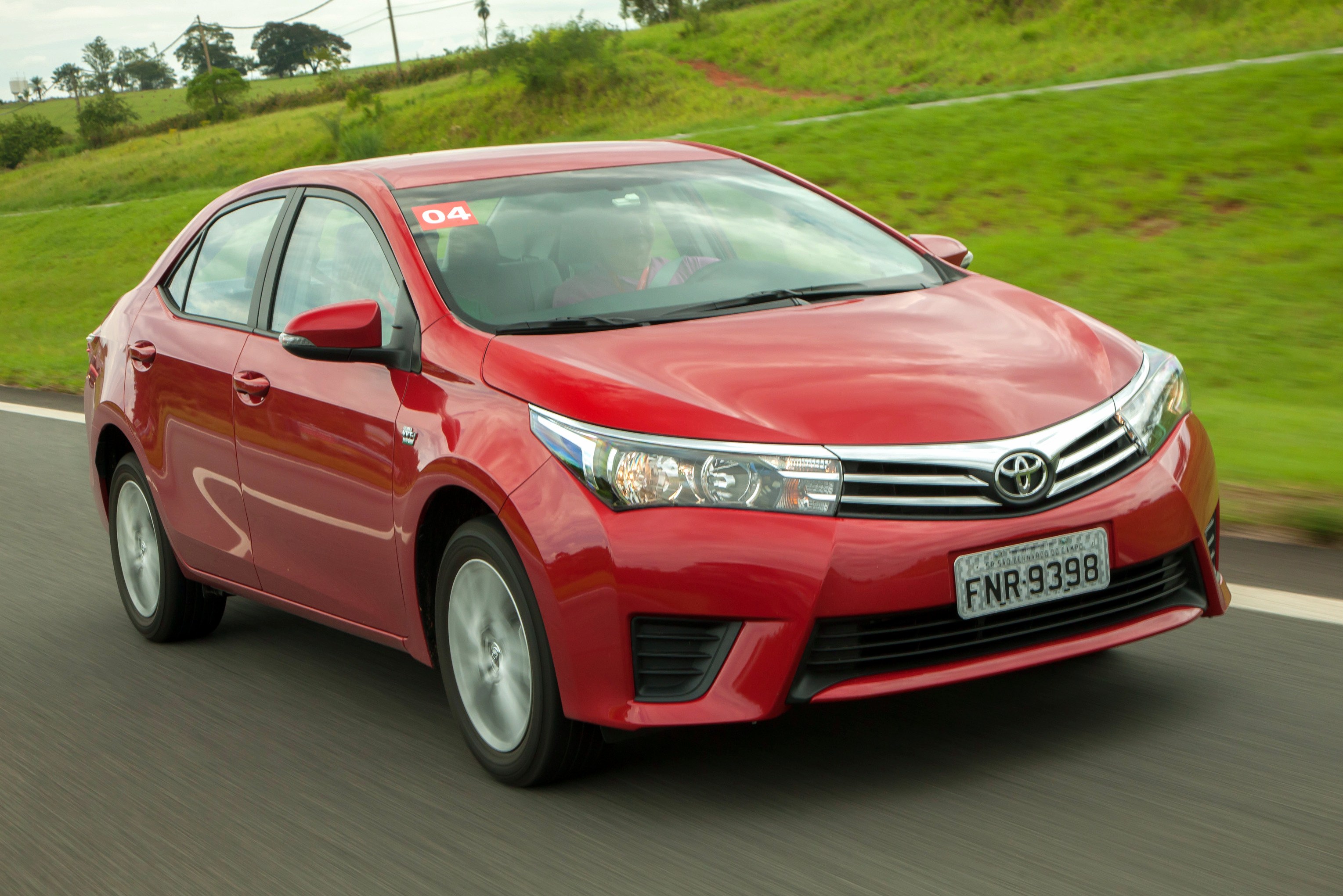 Toyota Corolla: conheça todas as gerações do sedã médio | Quatro Rodas