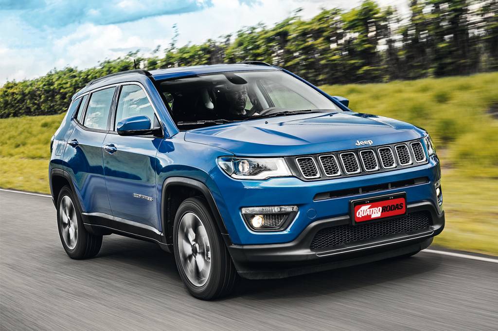 A grade com sete aberturas é marca registrada da Jeep