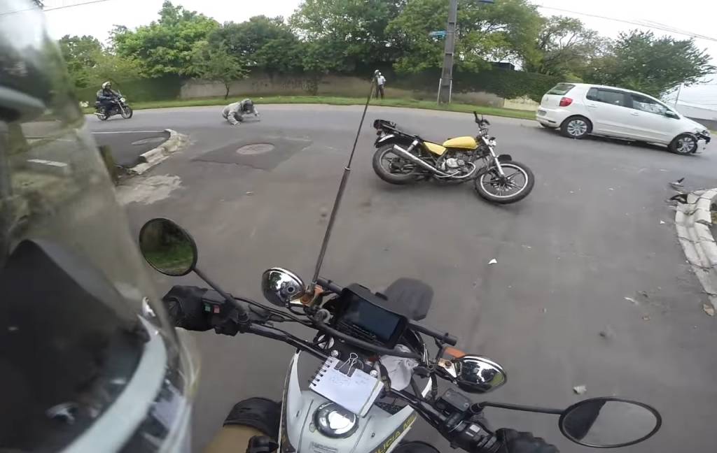 Perseguição de moto em Curitiba