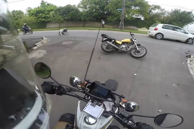 Perseguição de moto em Curitiba