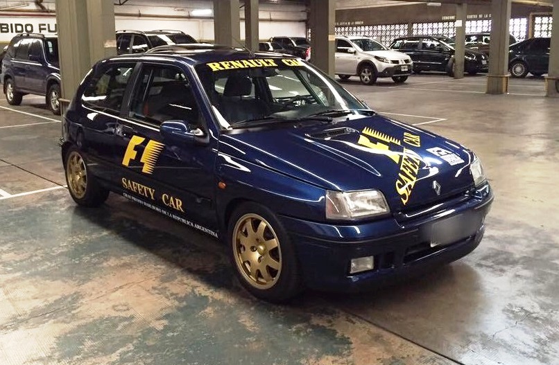 Clio Williams Safety Car 3x4 de frente