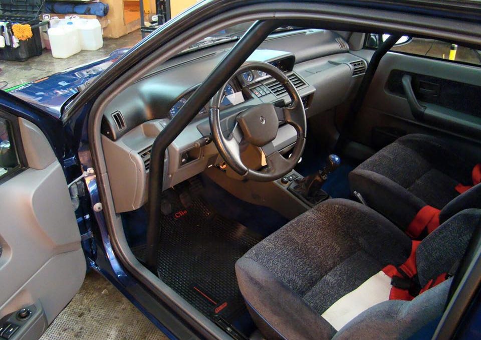 Clio Williams Safety Car cabine