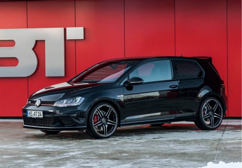 Golf GTI Clubsport S ABT na posição 3x4 de frente