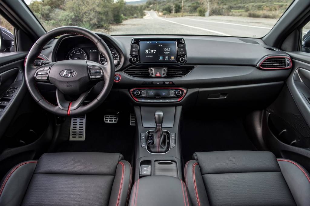 Hyundai Elantra GT cabine