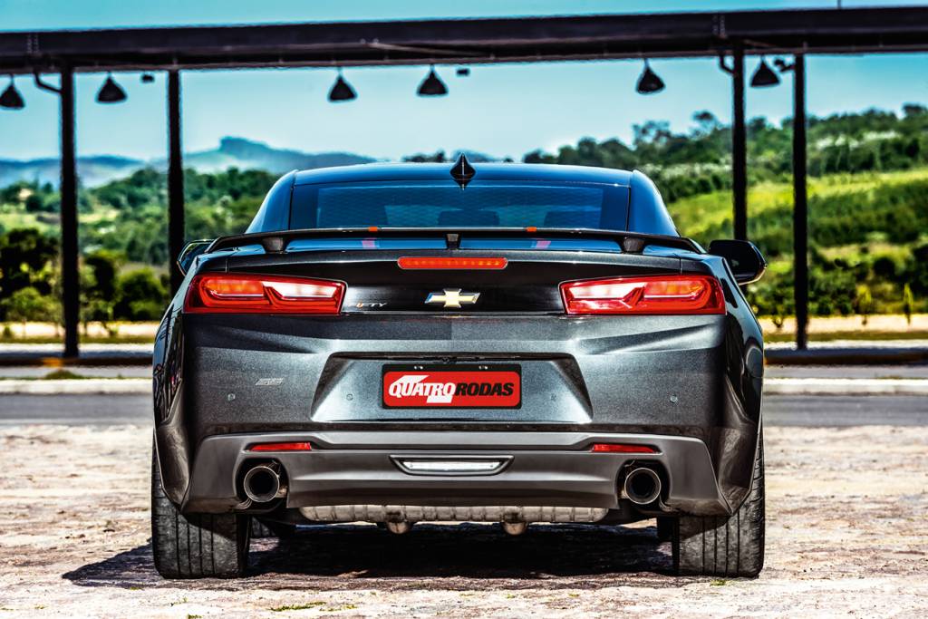 Chevrolet Camaro Camaro tem visão restrita, principalmente ao estacionar