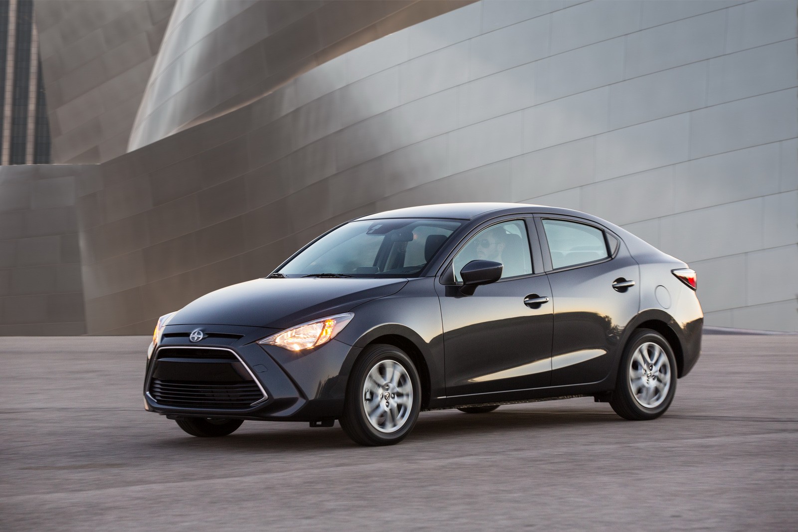 Toyota Yaris IA