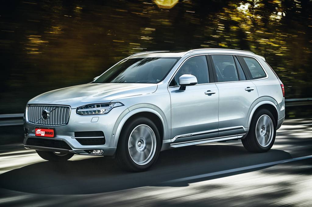 O XC90 diesel vai de 0 a 100 km/h em 9,7 segundos