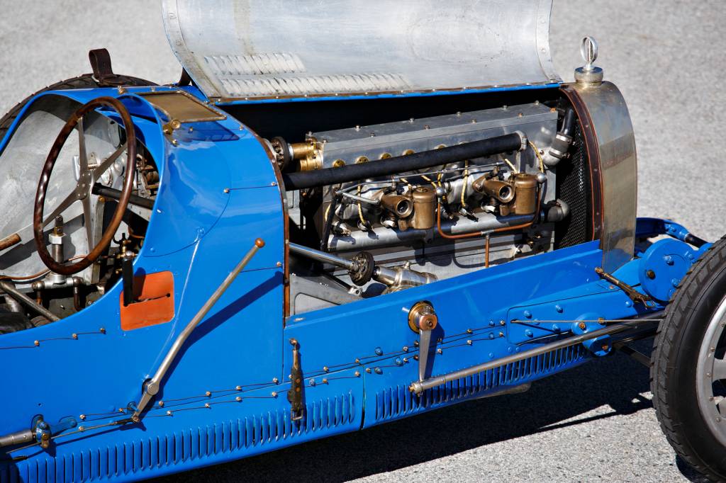 Motor de oito cilindros em linha do Bugatti Type 35