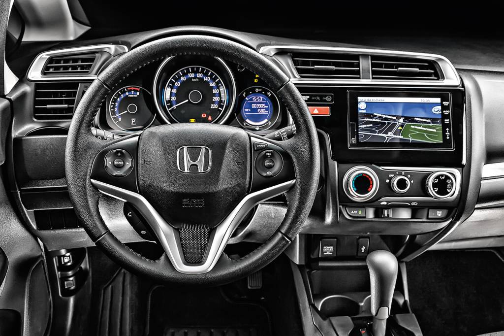 Honda WR-V EXL Não adianta procurar diferenças entre Fit e WR-V no painel - não há