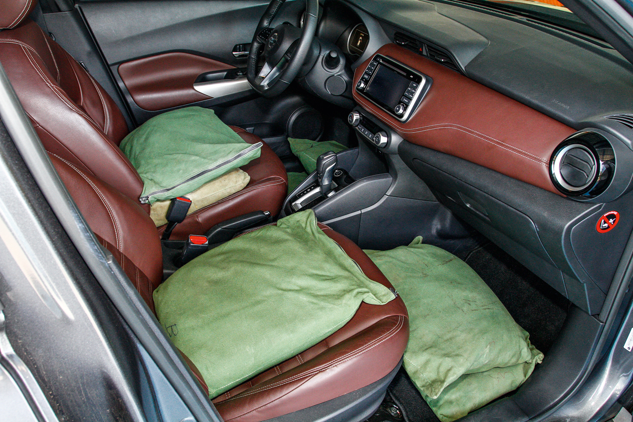 Com 425 kg a bordo simulamos como se comporta o SUV com a carga m&aacute;xima