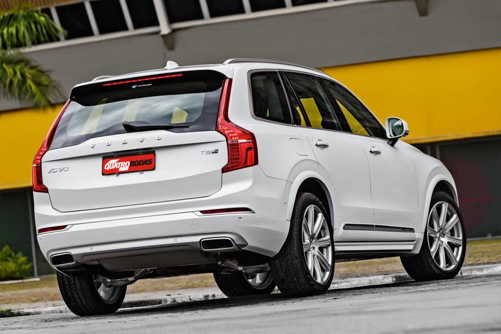 Design igual ao XC90 a gasolina