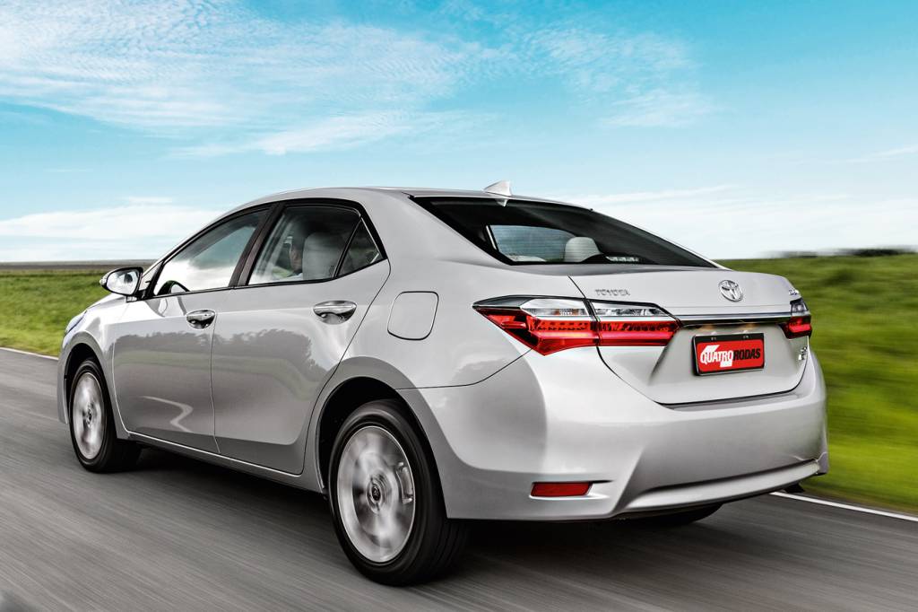 Toyota Corolla Lanternas: o formato é o mesmo, mas o layout foi renovado