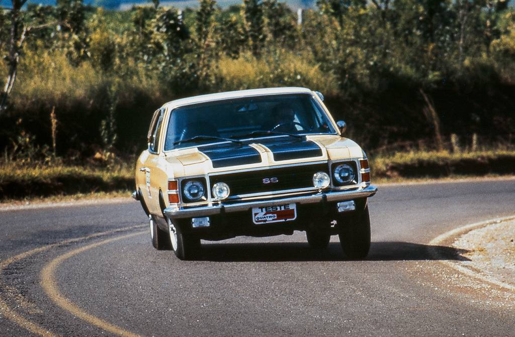 O Opala não tinha pneus radiais. Com eles, o carro ganharia em desempenho nas curvas