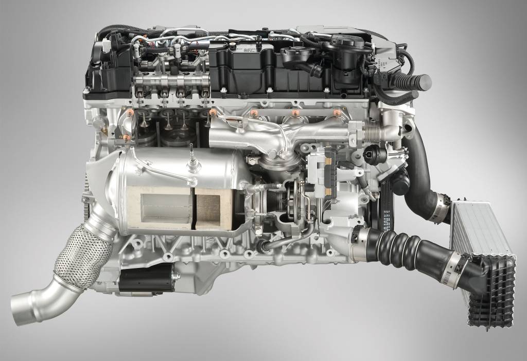 Motor BMW de seis cilindros a diesel: mais robusto - e pesado