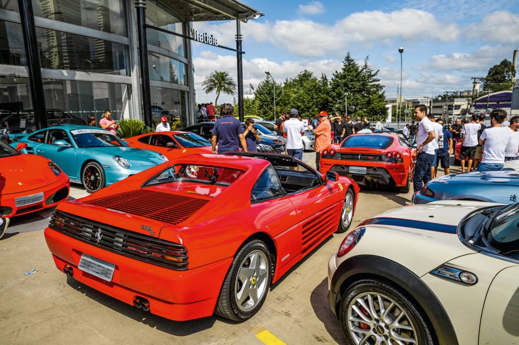 Ao todo, 35 Ferrari estavam presentes na 14° edição, inclusive uma antiga F346 - não há restrição de idade dos carros