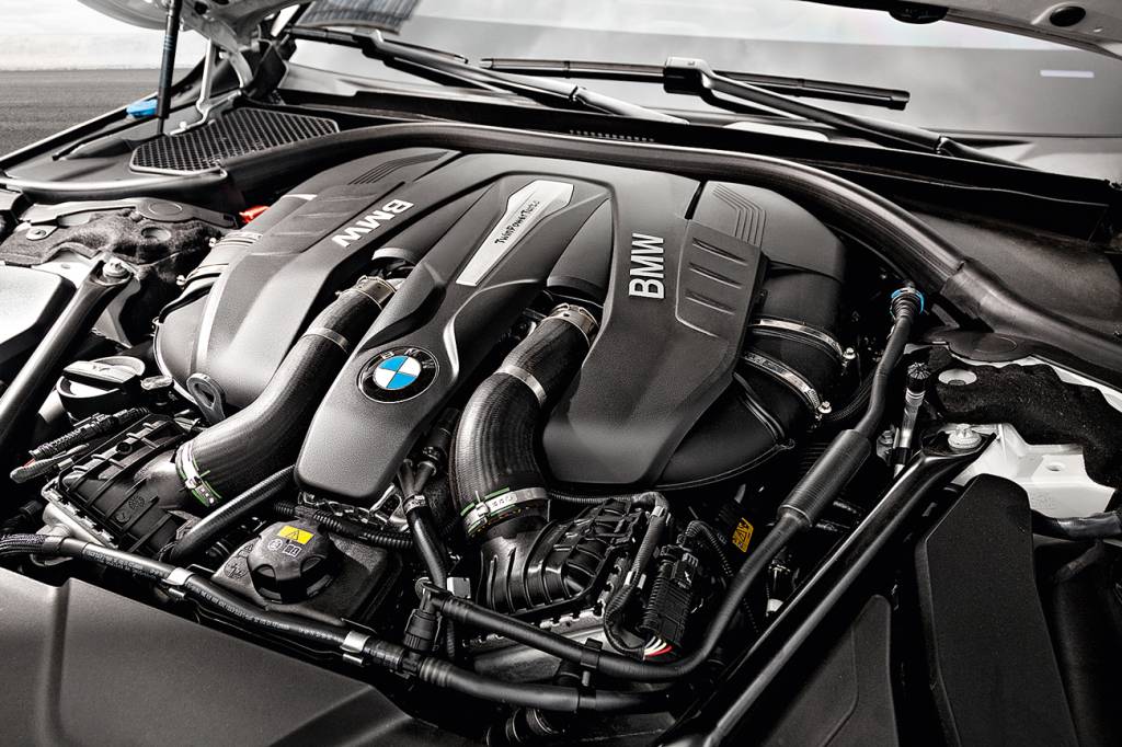 Motor V8 turbo entrega 66,3 mkgf de torque a partir de 1.800 rpm