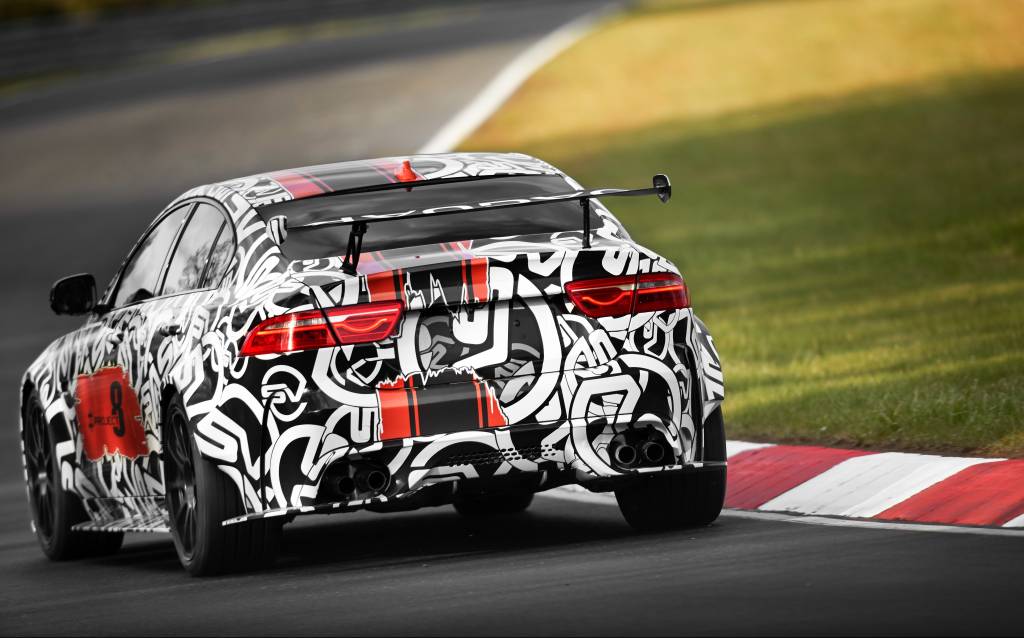 Jaguar XE SV Project 8 4