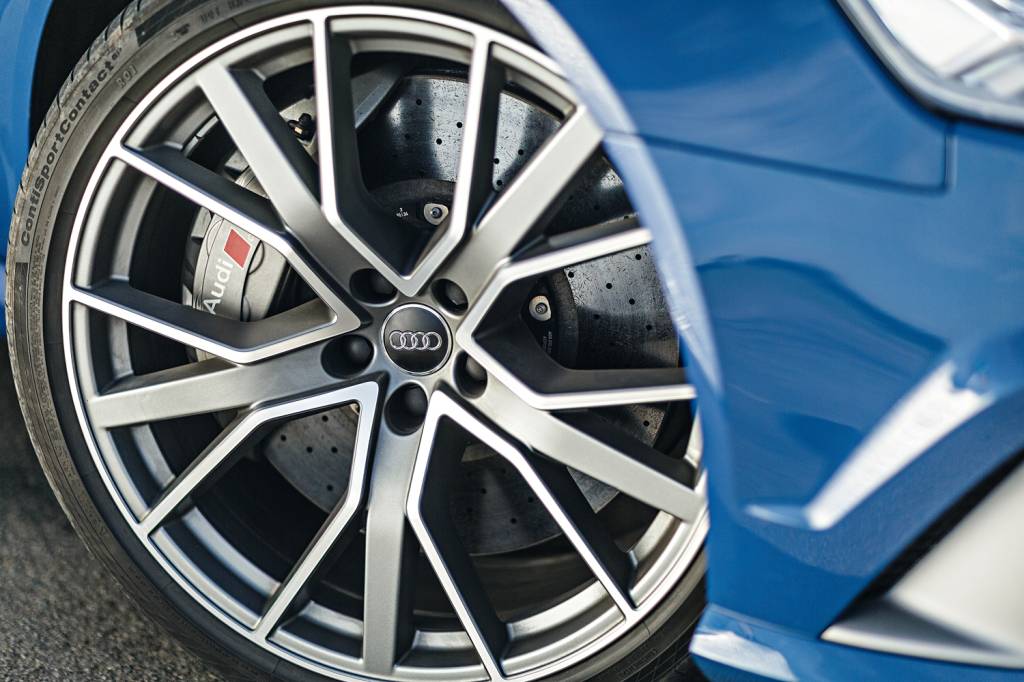 AUDI-RS6-Avant AUDI-RS6-Avant