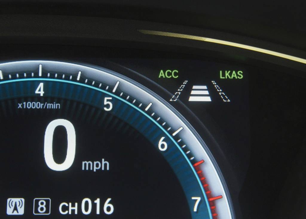 Detalhe do ACC do Honda Civic americano Detalhe do ACC do Honda Civic americano