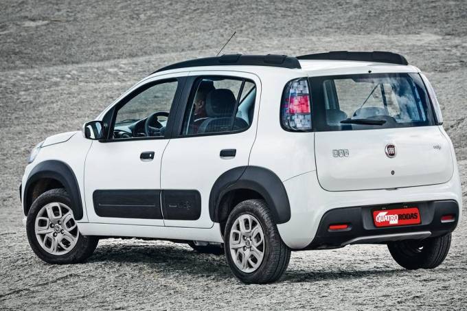 Fiat Uno é o hatch aventureiro que mais valorizou no último ano | Quatro Rodas