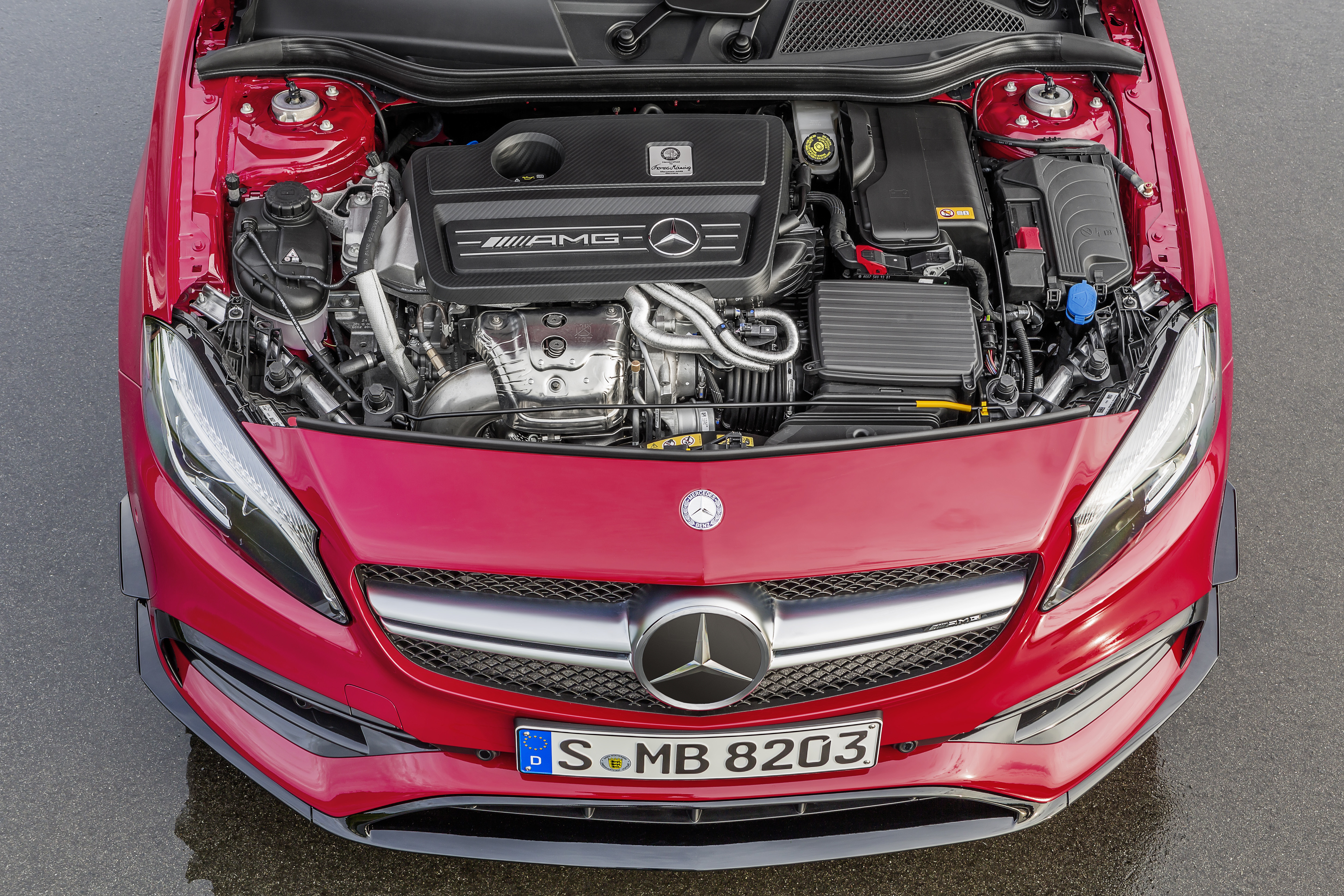 Andamos no Mercedes-AMG A 45, um 2.0 de 381 cv – sim, tudo isso