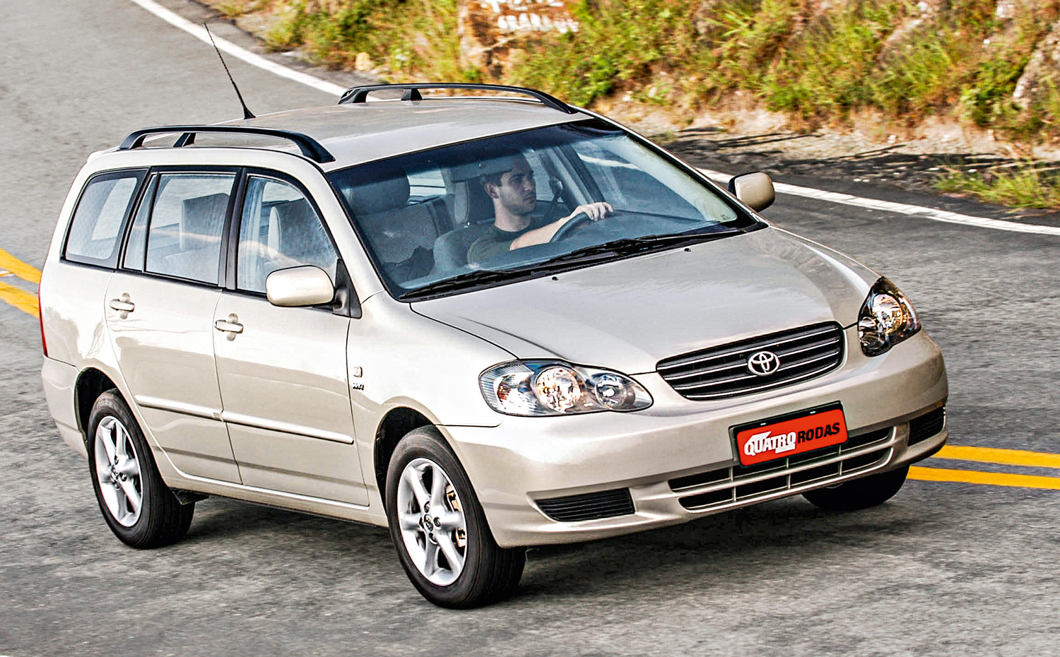 Guia de usados: Toyota Fielder ainda tem fama de robusta e